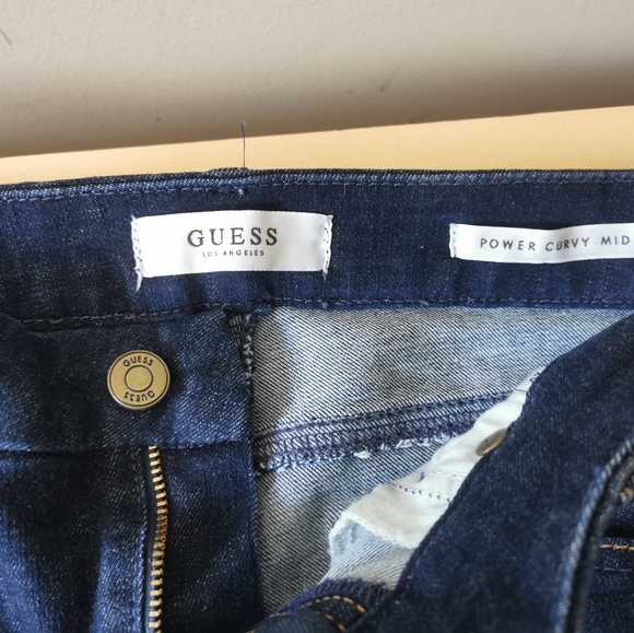 Guess Jeans - Picture 3 of 7
